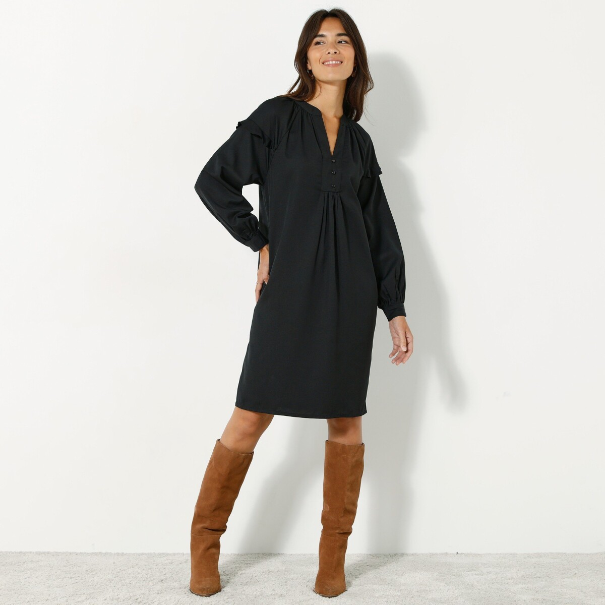 Blancheporte Jednobarevné rovné šaty z recyklovaného polyesteru (1) černá 56